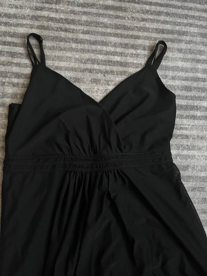 Siyah V Yaka Drapeli Midi Elbise - Görsel 2