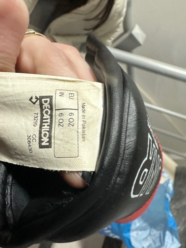 Kırmızı Siyah Deri Cocuk Boks Eldiveni - Görsel 2