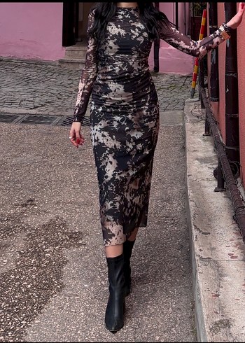 Siyah Batik Desenli Uzun Elbise