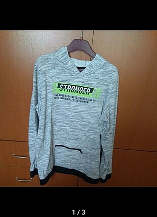 Kapşonlu sweatshirt