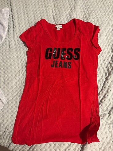 Guess tshirt
