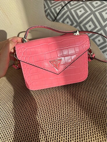 guess çanta