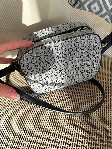 Guess guess çanta