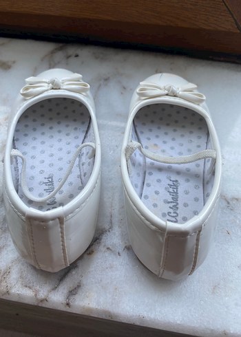 Kız Çocuk Beyaz Tokalı Babet Ayakkabı - Görsel 4