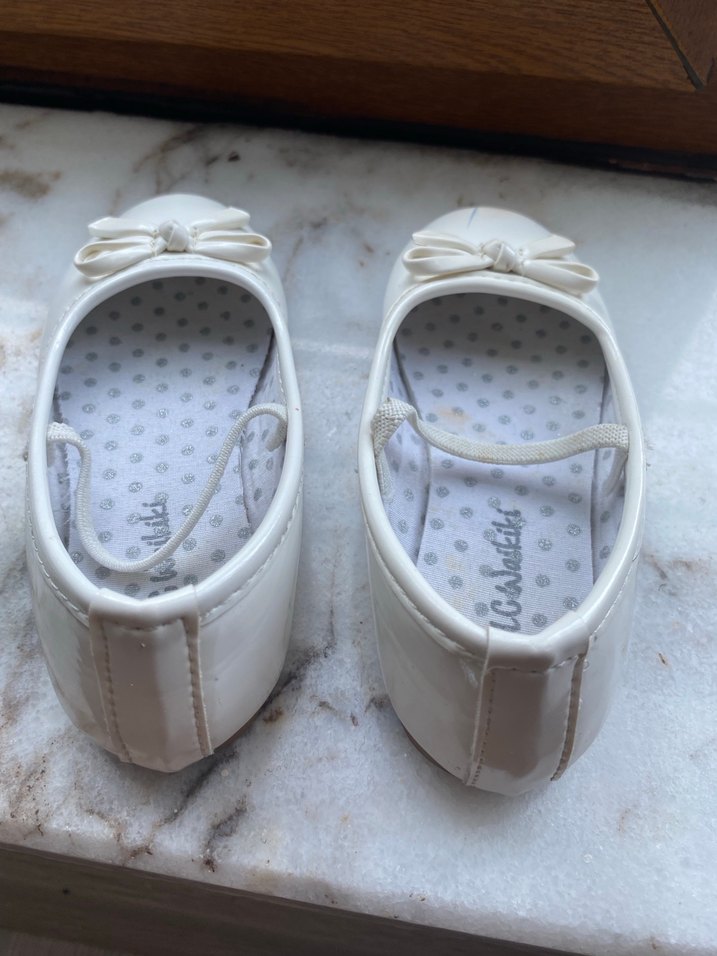Kız Çocuk Beyaz Tokalı Babet Ayakkabı - Görsel 4