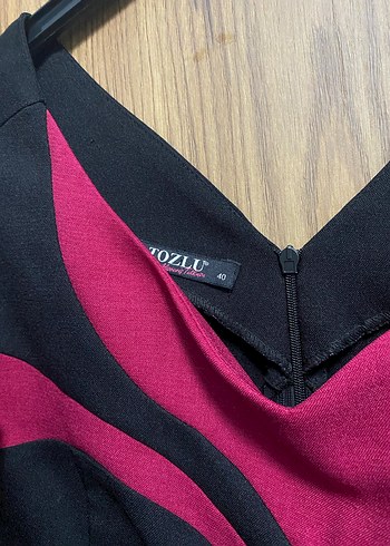 V Yaka Siyah Bordo Uzun Kadın Elbise - Görsel 4