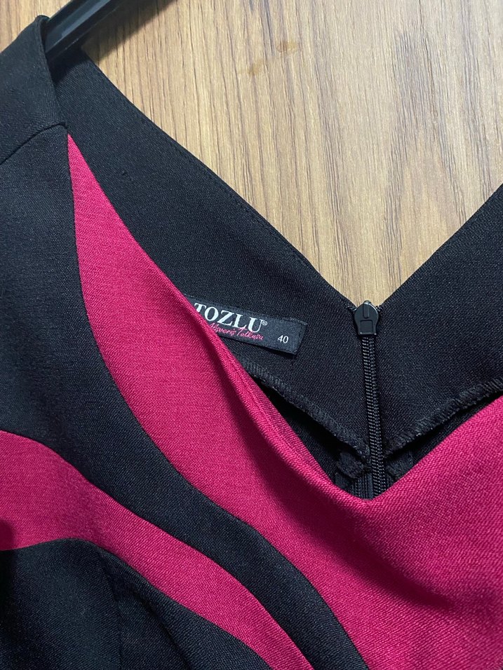 V Yaka Siyah Bordo Uzun Kadın Elbise - Görsel 4