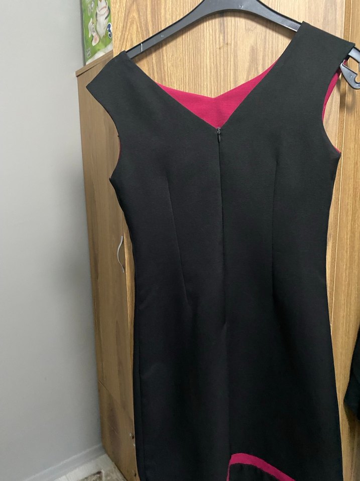 V Yaka Siyah Bordo Uzun Kadın Elbise - Görsel 3