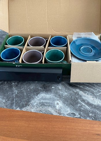 Çok Renkli porselen Kahve Fincanları ve Tabağı Seti - Görsel 6