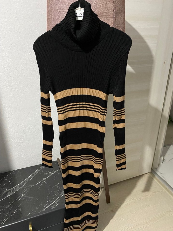 Çizgili Boğazlı Uzun Triko Elbise - Görsel 2