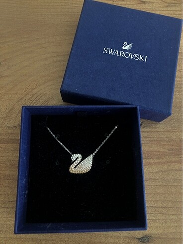Swarovski kuğu iconic swan kolye