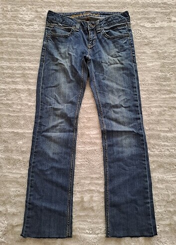 32 Beden Mavi jean