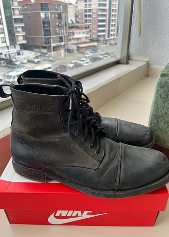 Levis Siyah Deri Biker Tarzi Erkek Bot
