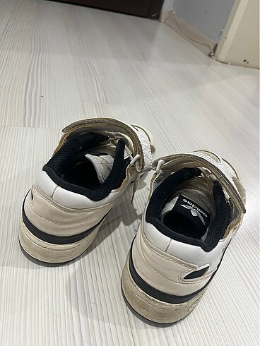 39 Beden Adidas Spor ayakkabı