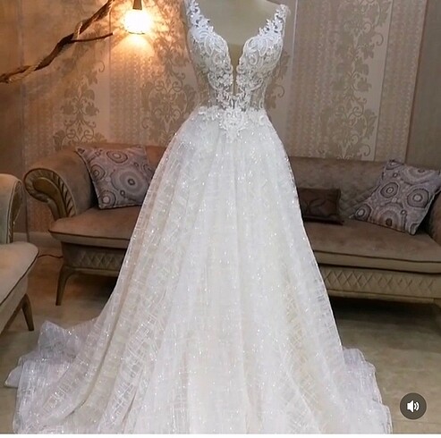 Rengi bridal marka gelinlik