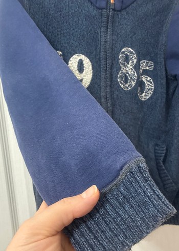 Kapüşonlu Erkek Çocuk Mavi Örgü Mont - Görsel 2