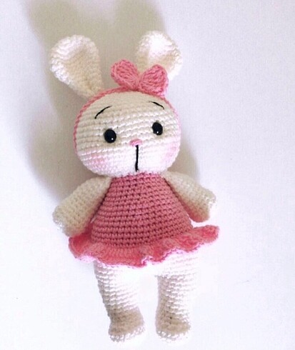 Amigurumi sevimli tavşan