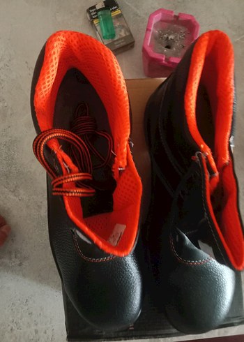 Siyah Kauçuk Erkek Botları, Kemer Detaylı - Görsel 4