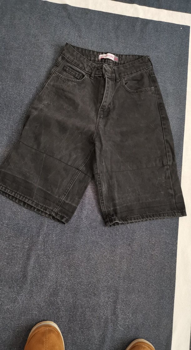 Siyah Salaş Kesim Kadın kapri - Görsel 2