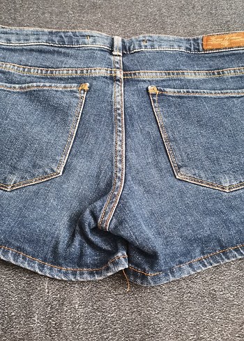 Punt  Detaylı Mavi Mini Denim Şort - Görsel 8