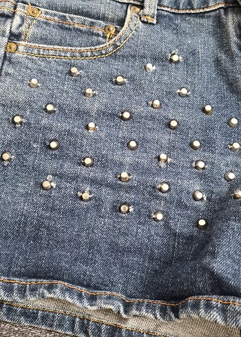 Punt  Detaylı Mavi Mini Denim Şort - Görsel 4