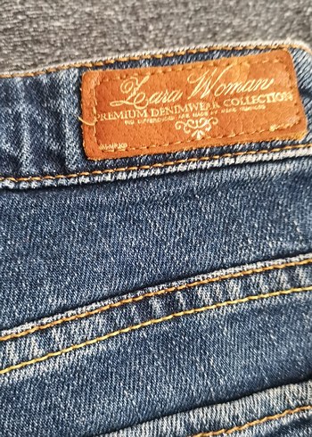 Punt  Detaylı Mavi Mini Denim Şort - Görsel 9