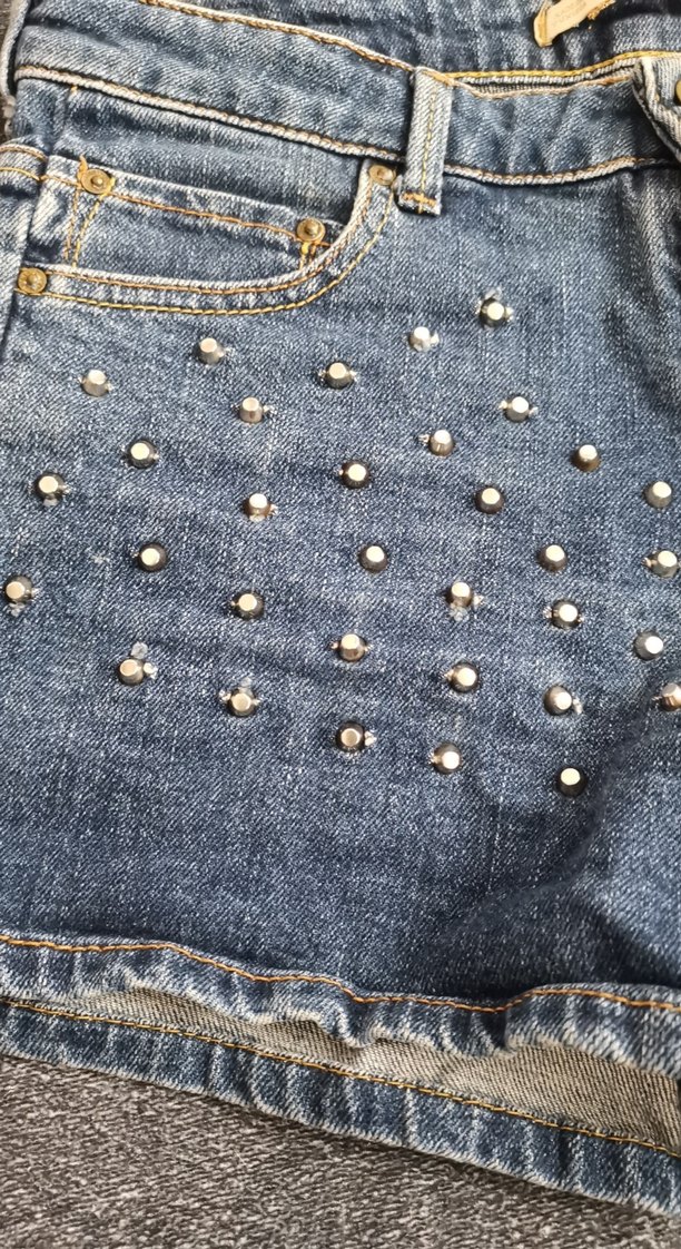 Punt  Detaylı Mavi Mini Denim Şort - Görsel 4