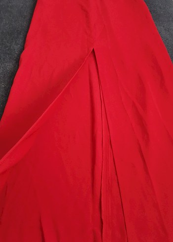 Drapeli Parlak Kırmızı Uzun Kadın Etek - Görsel 3