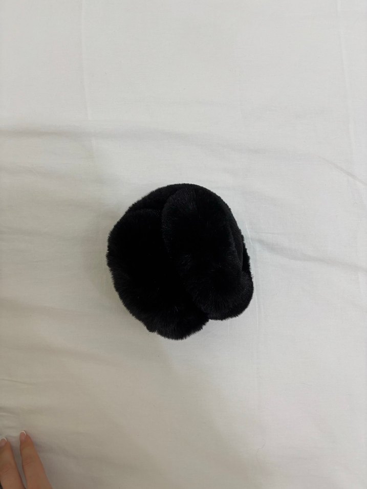 Siyah Peluş Kulaklık - Görsel 2