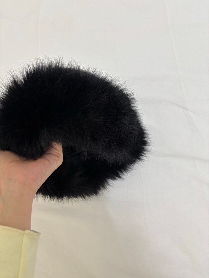 Siyah Kürklü Şapka - Görsel 2