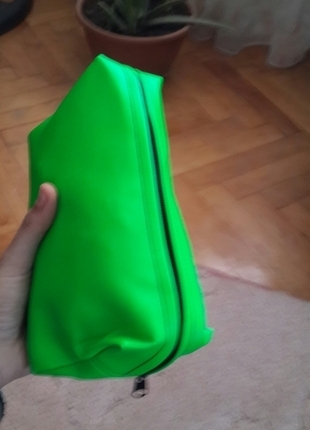 Yeşil Makyaj çantası
