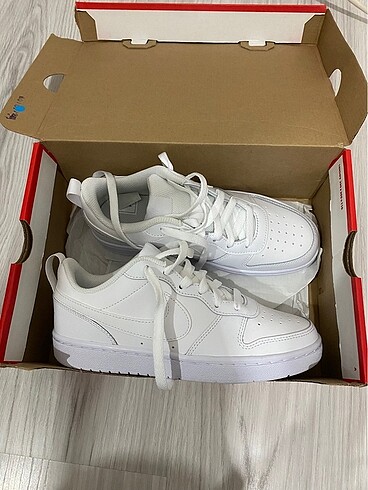 orjinal nike beyaz spor ayakkabı