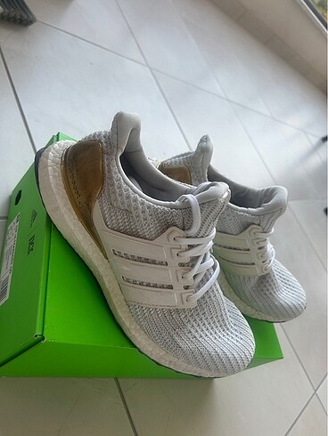 41 Beden Adidas ultra Boost