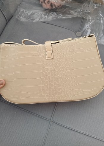 Bej rengi YSL deri baget çanta - Görsel 4