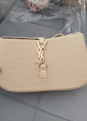 Bej rengi YSL deri baget çanta - Görsel 3