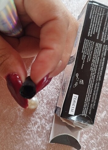 Beden Renk Nyx glitter Primer baz