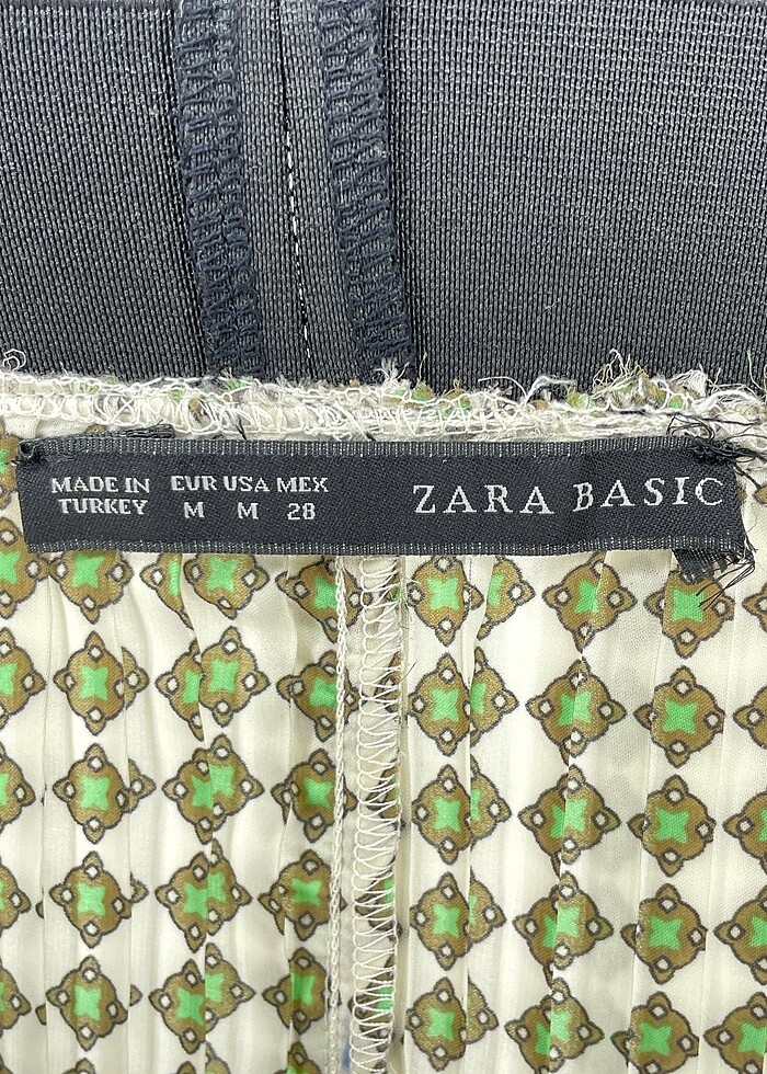 Zara Mini Şort %70 İndirimli. — görsel 4/6