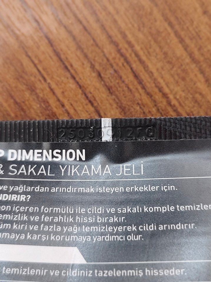 Nivea Men Deep Dimension Yüz & Sakal Yıkama Jeli - Görsel 3