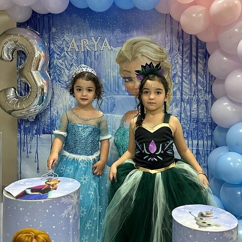 Elde ve anna kıyafeti