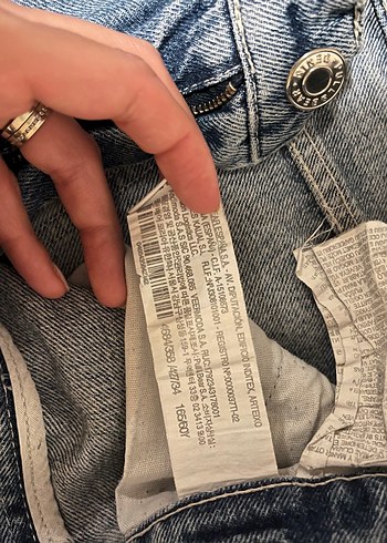 Pull and Bear Pull and Bear Straight Fit Jean
