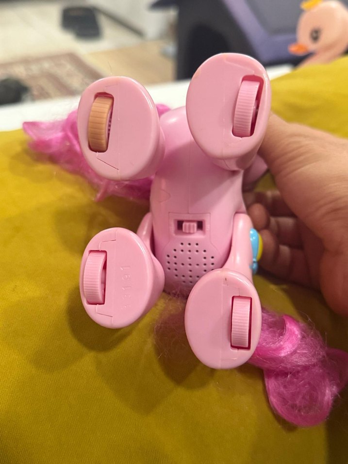 HASBRO TÜRKÇE KONUŞAN PONY PARTİ YILDIZI PİE
20.3 cm büyüklük - Görsel 4