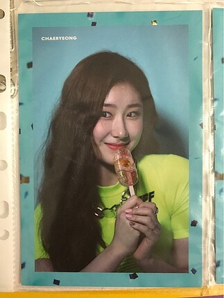 itzy chaeryeong icy postcard