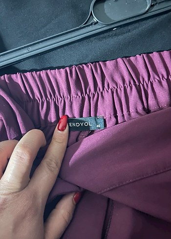 Mürdüm Düğmeli Salaş Kumaş Pantolon - Görsel 2