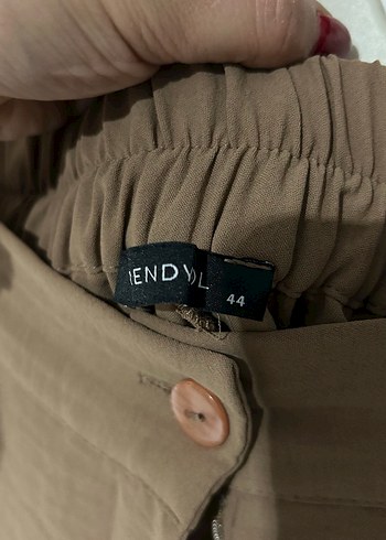 Düğmeli Bej KadınKumaş Pantolon - Görsel 3