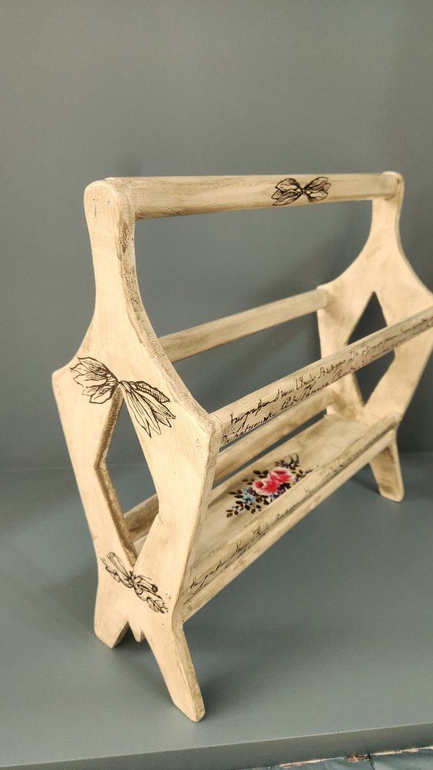 Beyaz antika gazetelik dergilik - Görsel 5