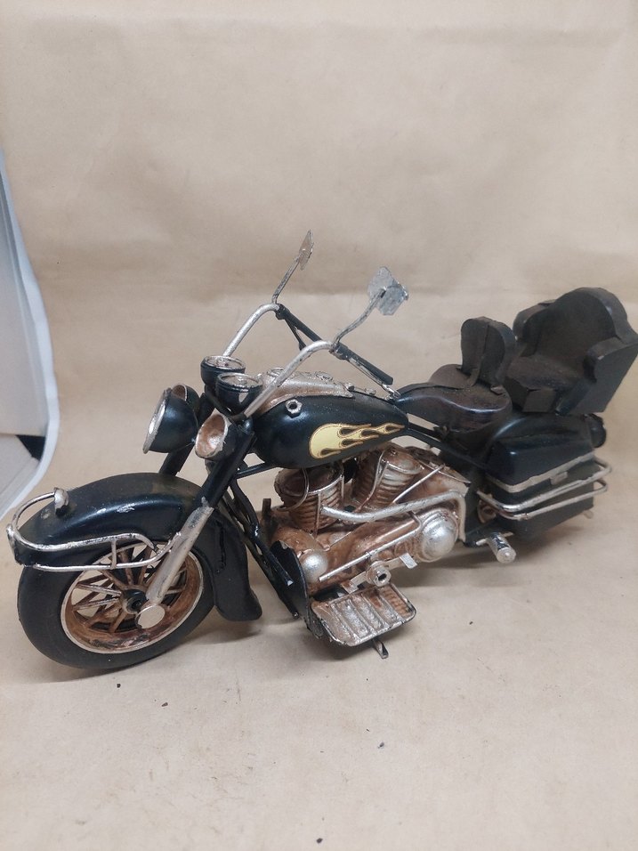 Siyah Retro Metal Motosiklet Modeli - Görsel 2