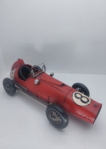 Kırmızı Nostaljik Formula Araba - Görsel 3
