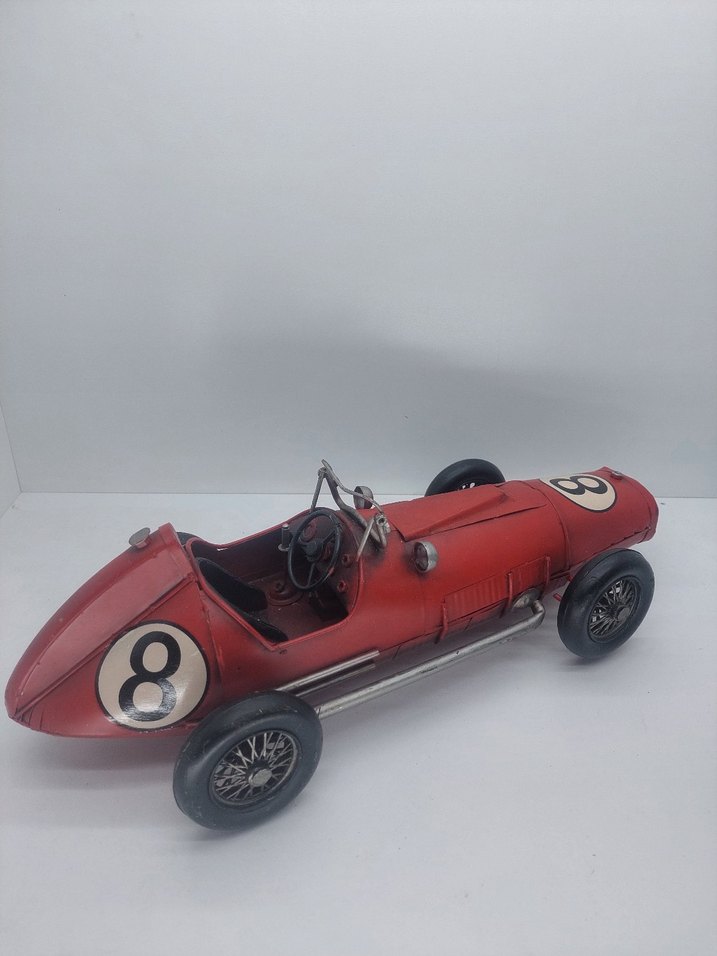 Kırmızı Nostaljik Formula Araba - Görsel 5