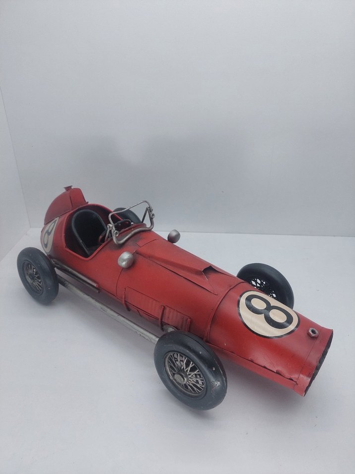 Kırmızı Nostaljik Formula Araba - Görsel 3
