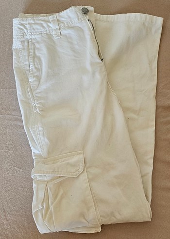 Beyaz Rahat Kesim Kargo Pantolon - Görsel 4